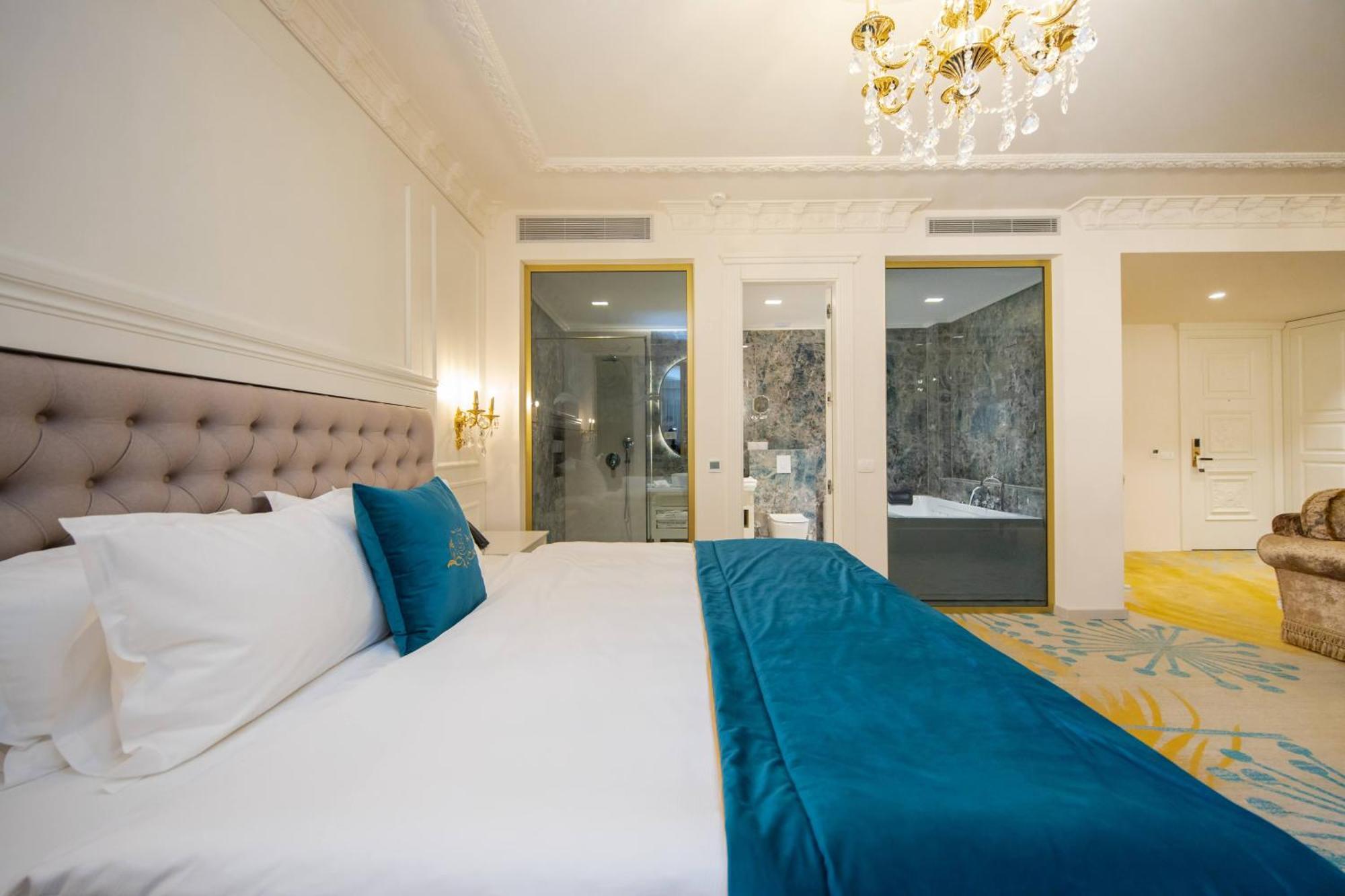 Grand Hotel Belushi Boge Eksteriør billede